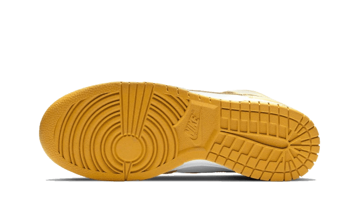 Dunk High Dark Sulfur – הגשמת החלום באופנה ובסטייל NIKE | ShoeSale