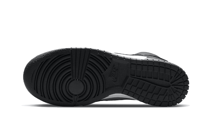 Dunk High Panda (2021) - הטרנד הגדול בעולם הסניקרס! הדגמים החמים | ShoeSale