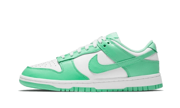 Dunk Low Green Glow - הסניקרס שכולם מדברים עליהן! הדגמים החמים | ShoeSale