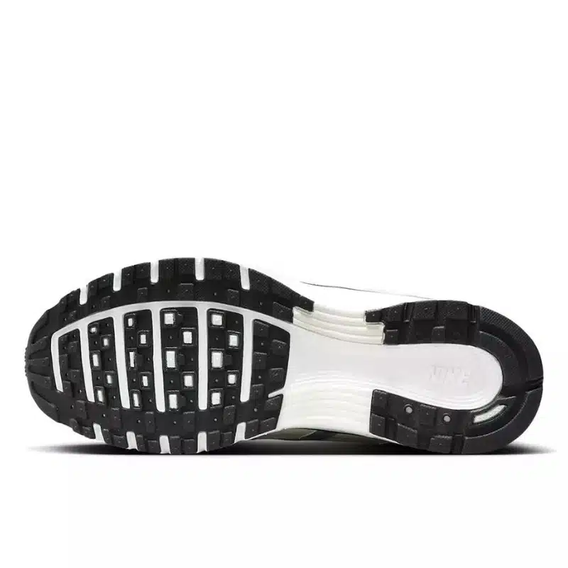 נעלי Nike P-6000 Coconut Milk Metallic Silver - הסטייל שלך מתחיל כאן! NIKE P - 6000 | ShoeSale