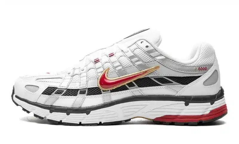 גלה את נעלי Nike P-6000 Platinum Varsity Red - השילוב האולטימטיבי בין אופנה לסטייל NIKE P - 6000 | ShoeSale