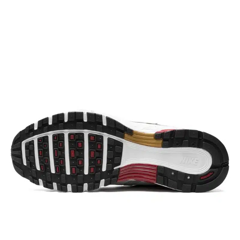 גלה את נעלי Nike P-6000 Platinum Varsity Red - השילוב האולטימטיבי בין אופנה לסטייל NIKE P - 6000 | ShoeSale