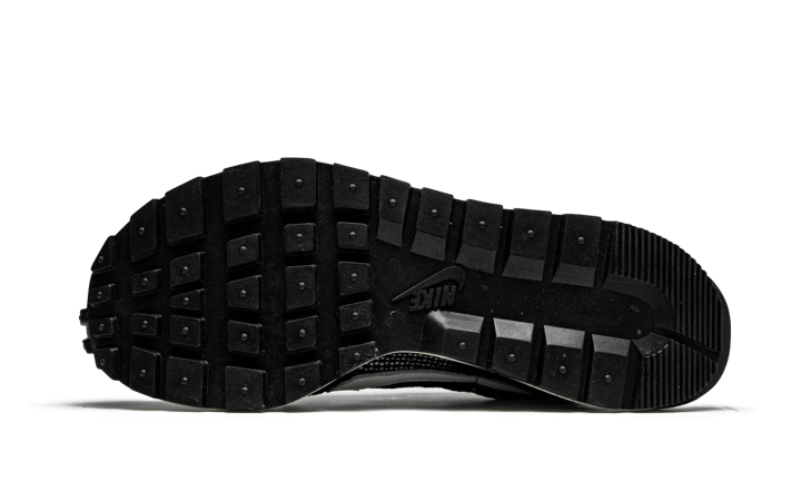 נעלי Vaporwaffle Sacai Black White - סטייל נפלא שייבלט בכל אירוע! NIKE | ShoeSale