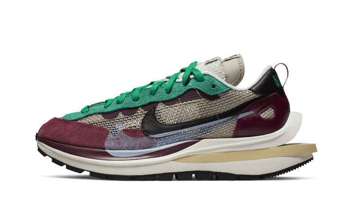 Vaporwaffle Sacai Villain Red Neptune Green - לאלו שאוהבים לקבוע טרנדים! NIKE | ShoeSale