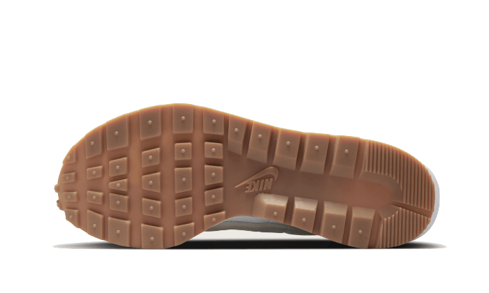 נעלי Vaporwaffle Sacai Sail Gum - אייקון הסגנון שלך NIKE | ShoeSale
