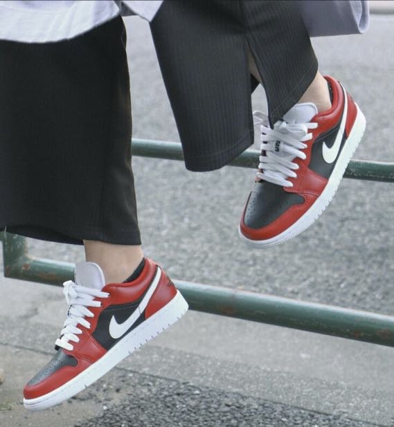 Air Jordan 1 Low Chicago Flip - הסניקרס שיגרמו לכם להתבלט AIR JORDAN | ShoeSale