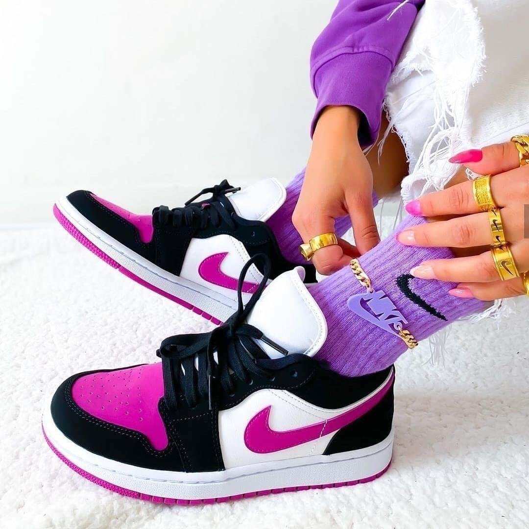 אייר ג'ורדן 1 לואו בבלאק קקטוס פלאואר - שדרגו את הסטייל שלכם! AIR JORDAN | ShoeSale